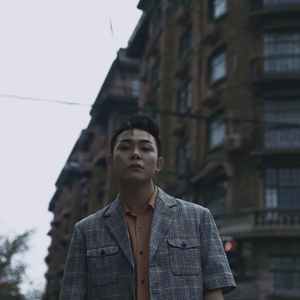 美女把逼给男人插
